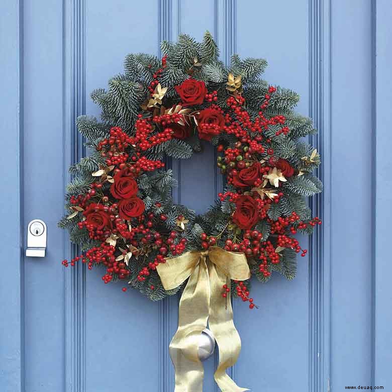 Anleitung:Ein wunderschöner festlicher Weihnachtskranz mit Blumen 