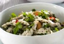 Authentischer Thailändischer Hähnchen-Reis-Salat: Frisch, aromatisch und kinderleicht