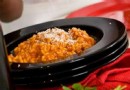 Blutiges Halloween-Risotto: Einfaches Tomatenrisotto für Kinder