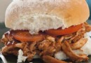 Slow-Cooker-BBQ-Hähnchen-Burger: Zartes Huhn im südlichen Stil