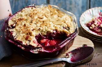 Pflaumen-, Heidelbeer- und Mandel-Crumble 