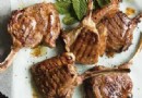 Zarte gegrillte Lammkoteletts mit aromatischer Chermoula – schnelles Profi-Rezept