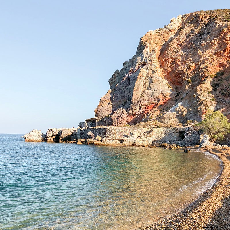 9 Gründe, diese unberührte griechische Insel zu besuchen, bevor die Touristen hereinstürmen 