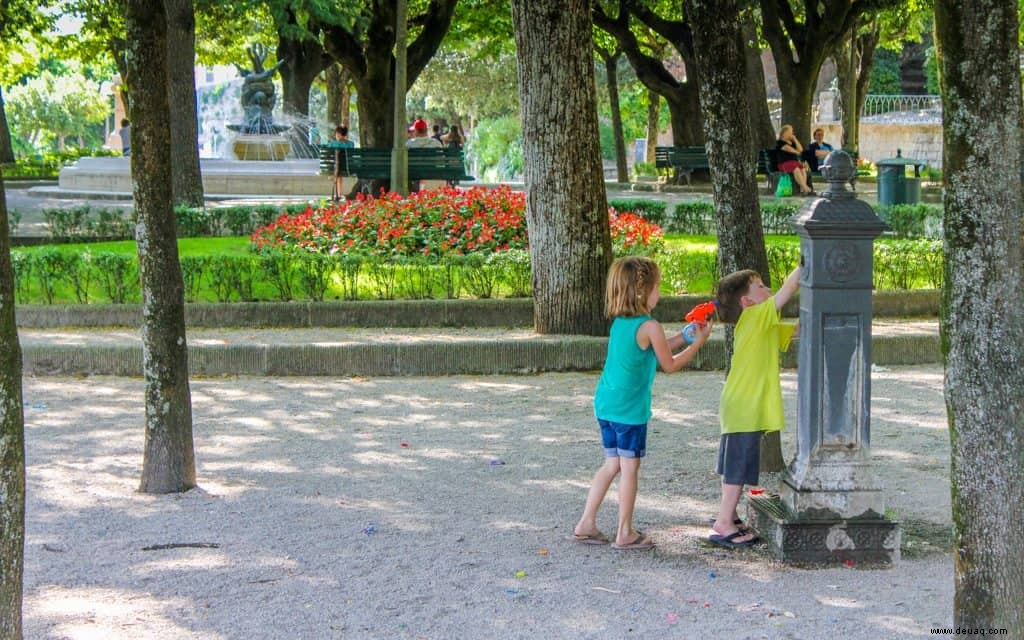 Reisetipps:So unterhalten Sie Ihre Kinder an wirklich heißen Tagen 