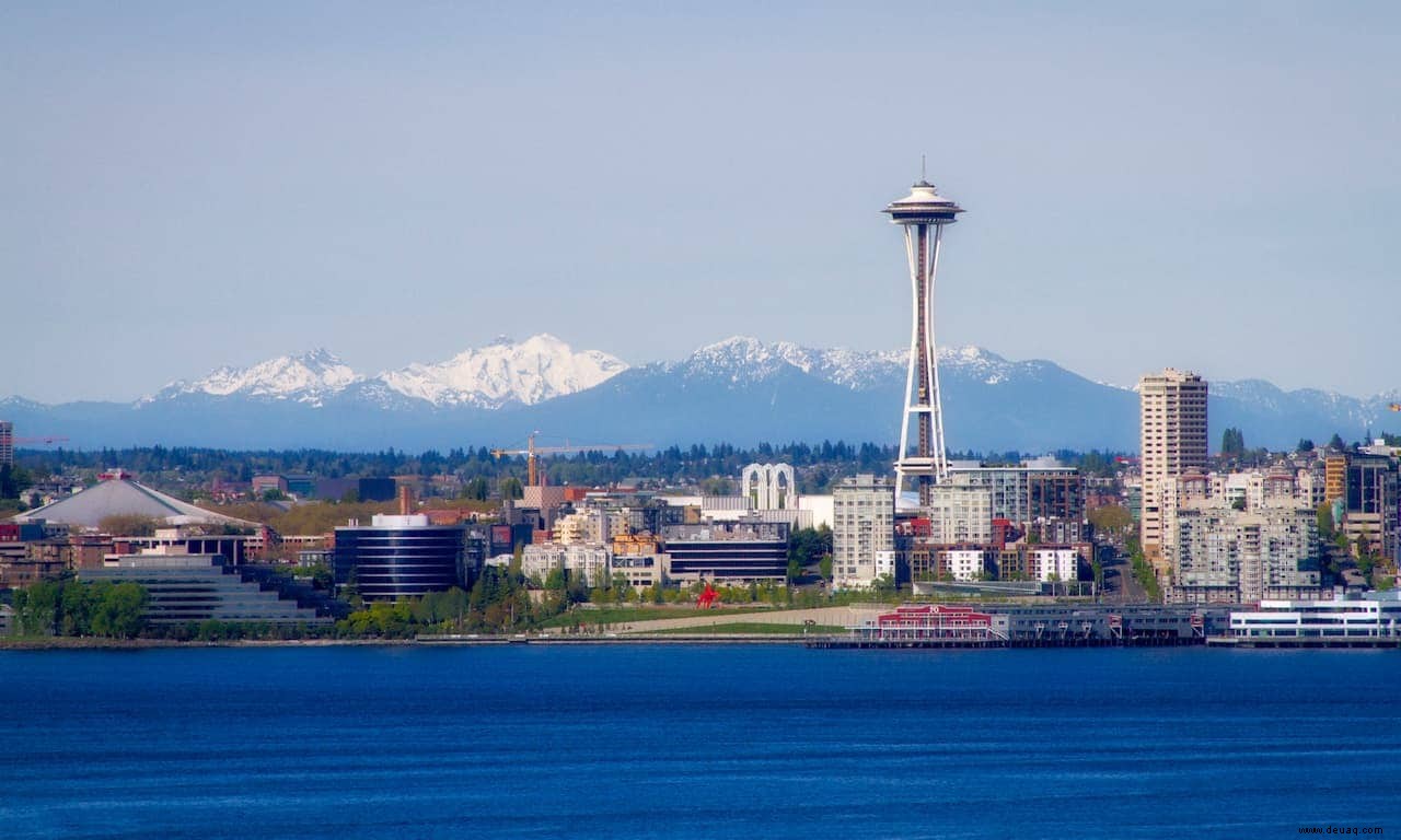 Über die Space Needle in Seattle hinaus 