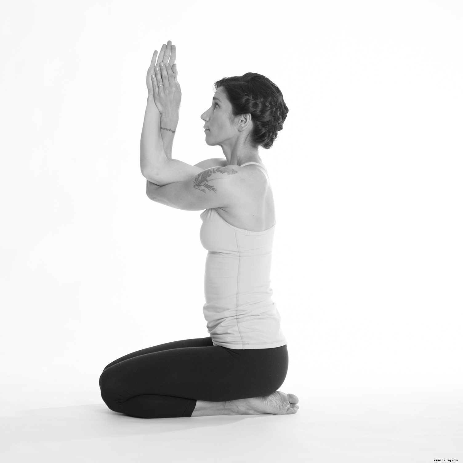 5-Pose Yoga Fix:Dehnungen, um Ihre Schultern zu öffnen 