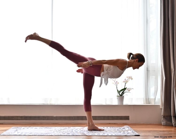 7 Posen, mit denen sogar Yogalehrer zu kämpfen haben (sie könnten dich überraschen) 