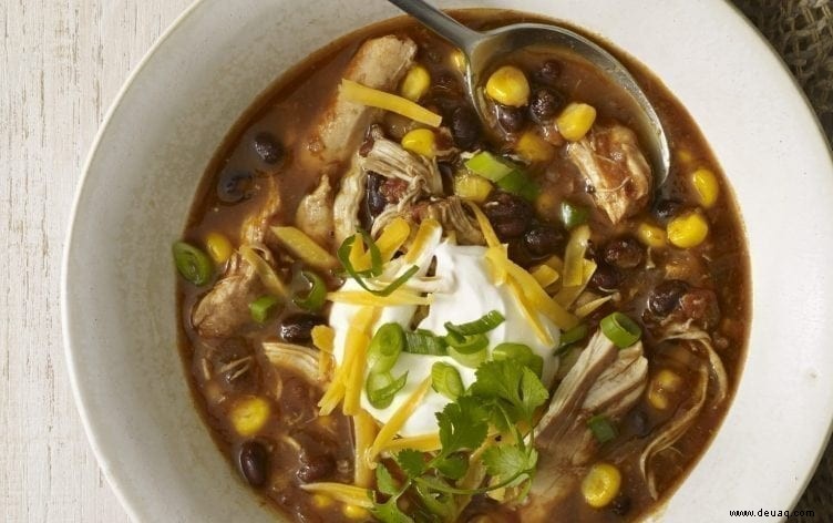 Slow Cooker Hühnchen-Enchilada-Suppe 