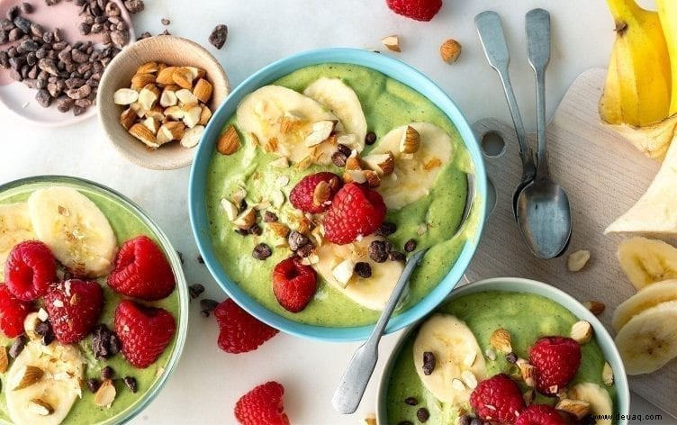 Kakaonibs &Almond Green Smoothie Bowl 