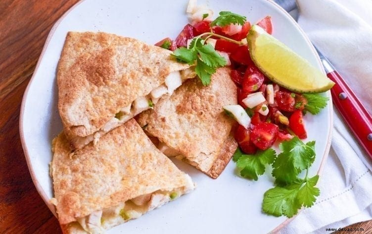 Einfache Hühnchen-Quesadilla 