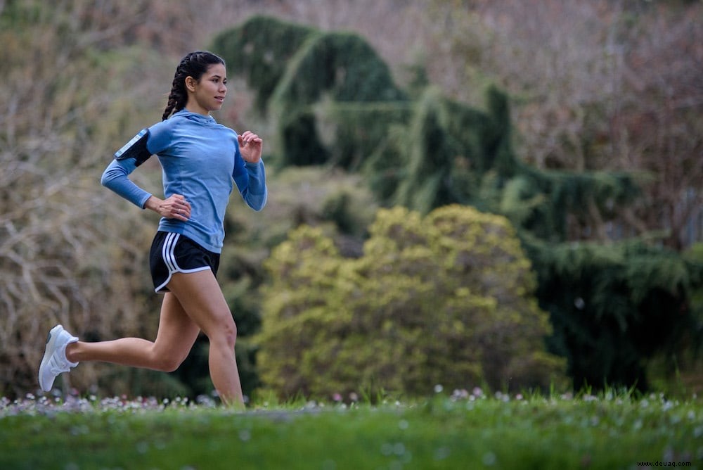 Bewegung und Sport:Wie Laufen Ihnen hilft, besser zu schlafen 