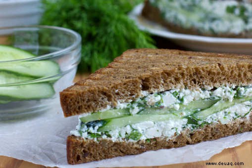 Paneer-Sandwich mit Dill-Rezept 