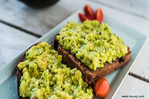 Frühlingszwiebelsandwich mit Erbsen Rezept 