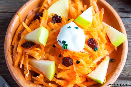 Rezept für zerkleinerten Karotten-Apfel-Salat 