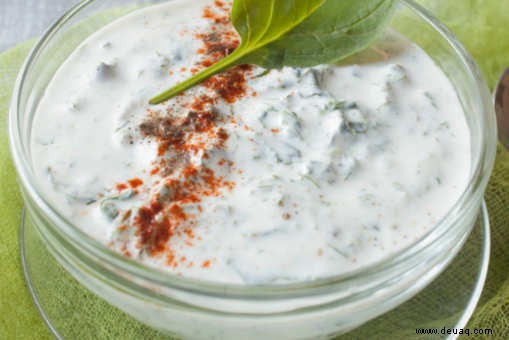 Spinat-Zwiebel-Raita-Rezept 