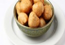 Authentisches Mysore Bonda Rezept: Knusprige indische Fritter aus Karnataka