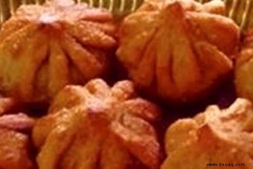 Gebratener Modak gefüllt mit Flaschenkürbis und Mava-Rezept 