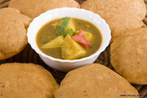 Singhare ki Poori Rezept 