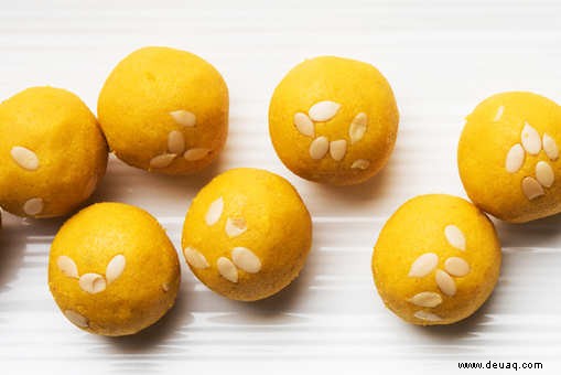 Mango Malai Laddoo Rezept 