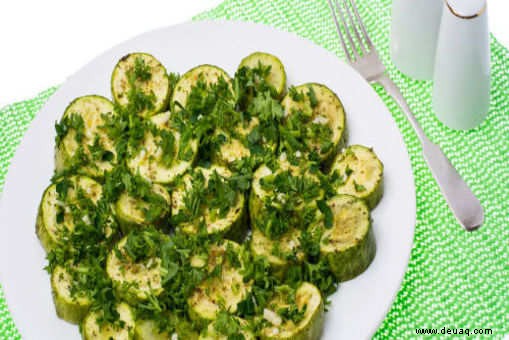 Rezept für sautierte Zucchini mit Dill 