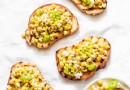 Zuckermais-Bruschetta mit Ziegenkäse: Knuspriges Rezept für den perfekten Snack