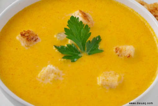 Moong-Suppe mit Paneer-Rezept 