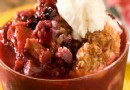 Fruchtschuster Rezept: Einfaches Sommerdessert mit Pfirsichen und Himbeeren