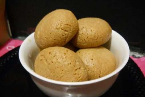 Dattel Jaggery Rasgulla Rezept 