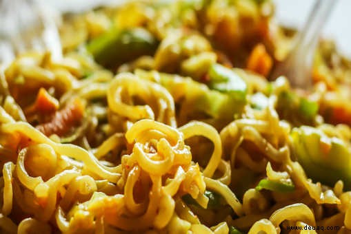 Rezept für Gemüse-Masala-Maggi-Nudeln 