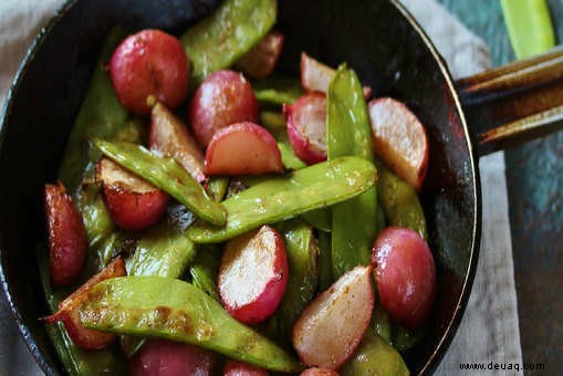 Rezept für sautierte Radieschen mit Erbsen 