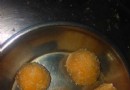 Einfaches Kokos-Laddoo-Rezept: Indisches Dessert in 10 Minuten
