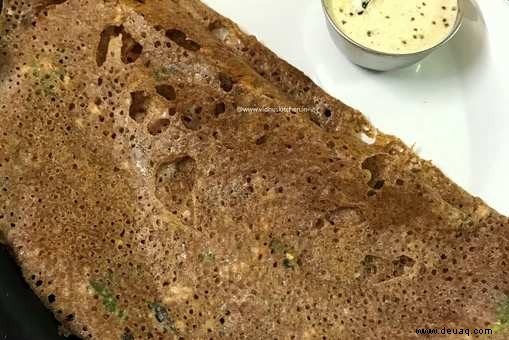 Instant Ragi und Weizenmehl Dosa Rezept 