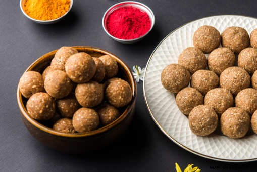 Til Mawa Laddoo Rezept 