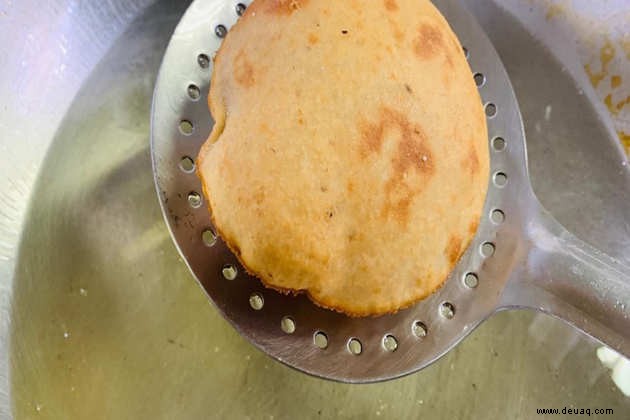 Kacche Kele Ki Poori Rezept 