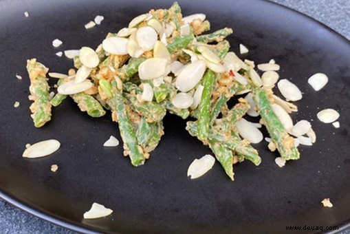 Rezept für grünen Bohnensalat mit Erdnussbutter-Dressing 