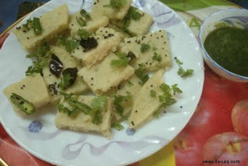 Sooji Dhokla Rezept 