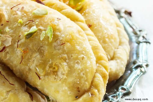 Kokos-Gujiya-Rezept 