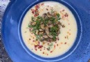 Cremiger Blumenkohl-Eintopf mit Pilzen: Veganes Rezept für den Alltag