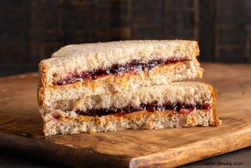 Sandwich-Rezept mit Erdnussbutter und Marmelade 