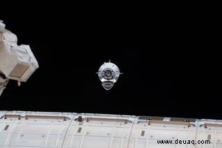 So sehen Sie, wie die erste Crew von SpaceX an der Internationalen Raumstation andockt 