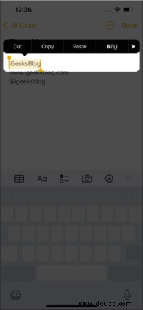 So wählen Sie Text auf dem iPhone mit der Tastatur als Trackpad aus 