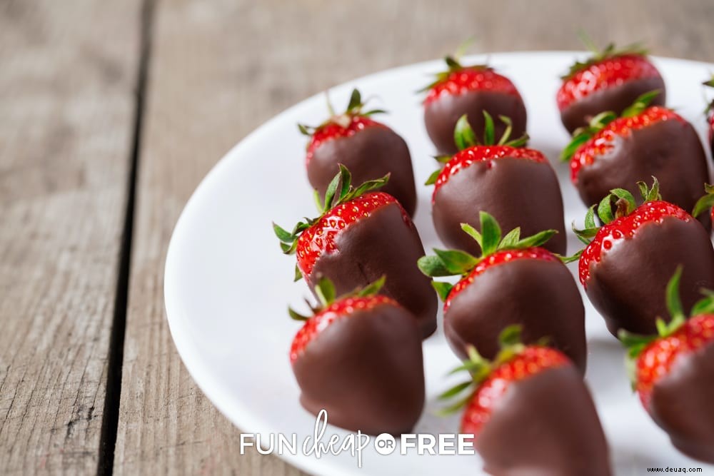 Wie man mit Schokolade überzogene Erdbeeren macht – SO Einfach &SO VERDAMMT GUT! 