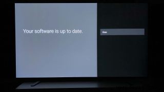 So aktualisieren Sie die Sony TV-Software 