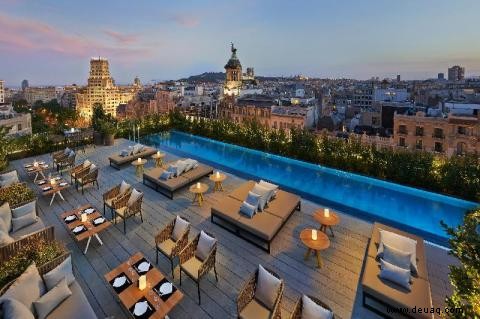 Die besten Rooftop Bars Barcelonas:15 Orte für einen Drink mit Aussicht 