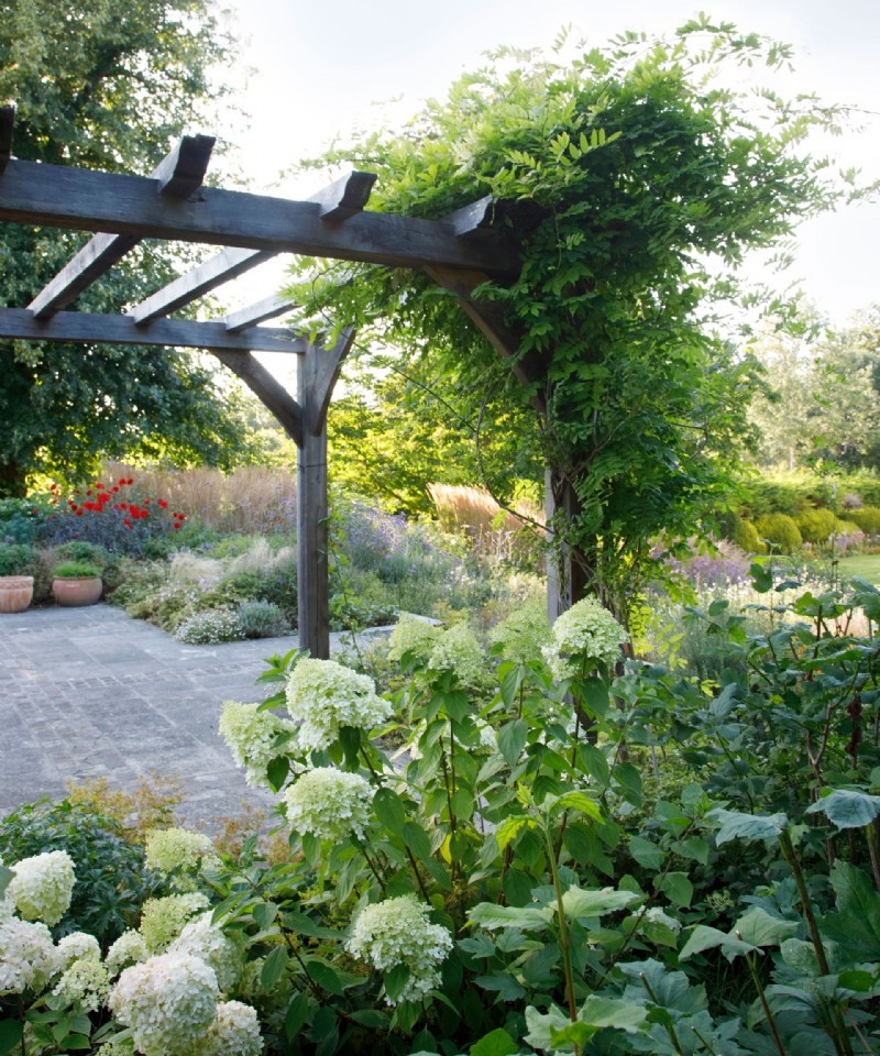 Pergola-Ideen – 21 Möglichkeiten, wie eine Pergola Ihr Gartendesign verbessern kann 