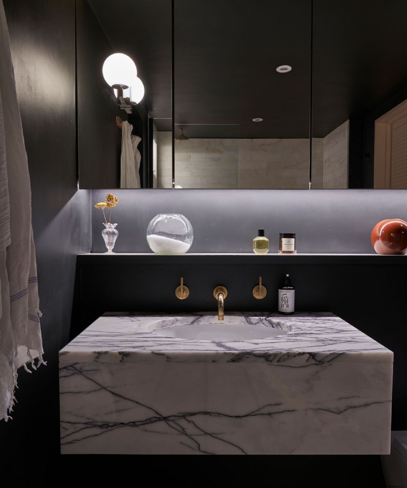 Beleuchtungsideen für das Badezimmer über Spiegeln – 10 Regeln für die Seiten- und Überspiegelbeleuchtung 