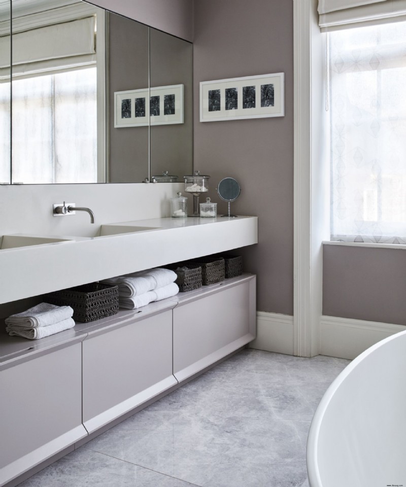 Badezimmerregale organisieren – 10 clevere Bearbeitungs- und Anordnungsstrategien 