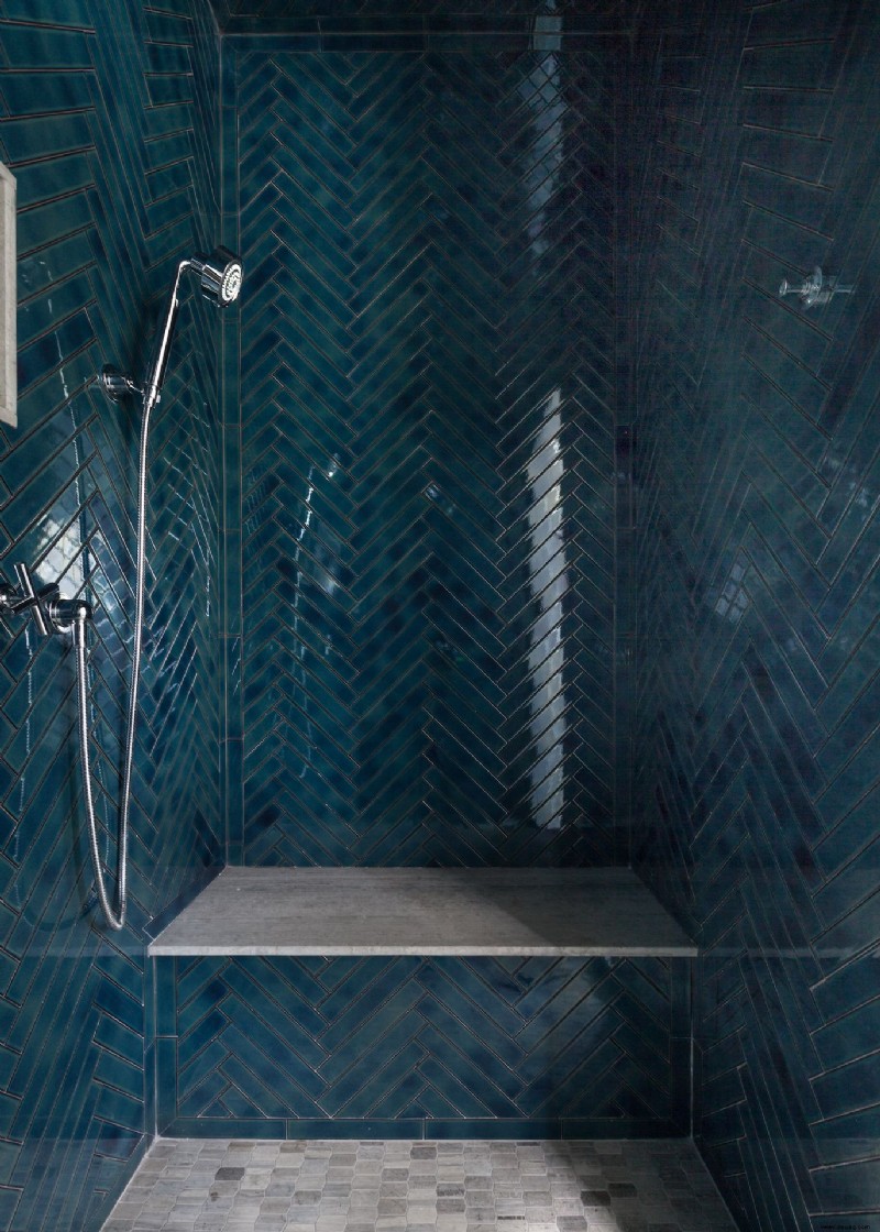 Blaue Badezimmerideen – 15 Möglichkeiten, diese von der Natur inspirierte Farbe in Ihrem Badezimmer zu verwenden 