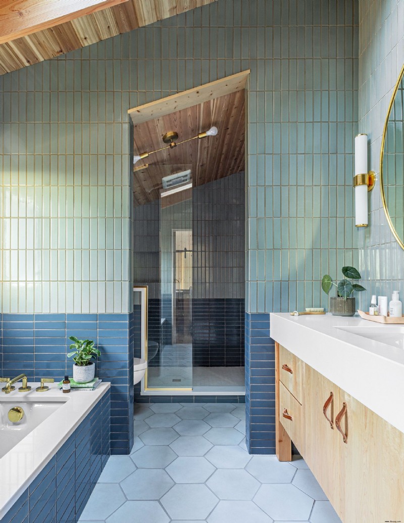 Blaue und graue Badezimmerideen – 11 coole und beruhigende Schemata 