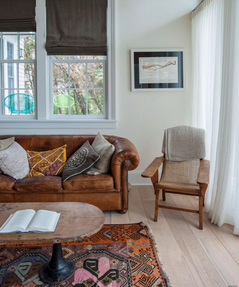 Braune Wohnzimmerideen – 10 überraschende Möglichkeiten, diesen übersehenen Farbton in Ihrem Zuhause zu verwenden 